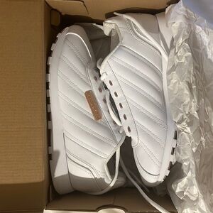 BRAND NEW / NEVER WORN